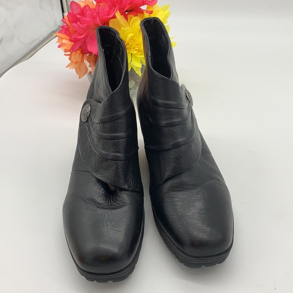 Earth Dune Black Leather Wedge Bootie / Sz 10 - Picture 2 of 8